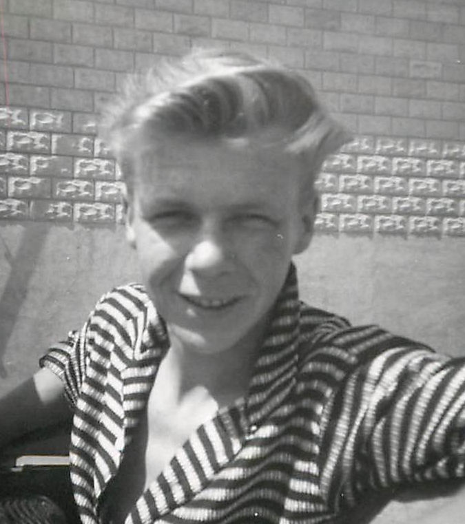 Lee Robert Monette